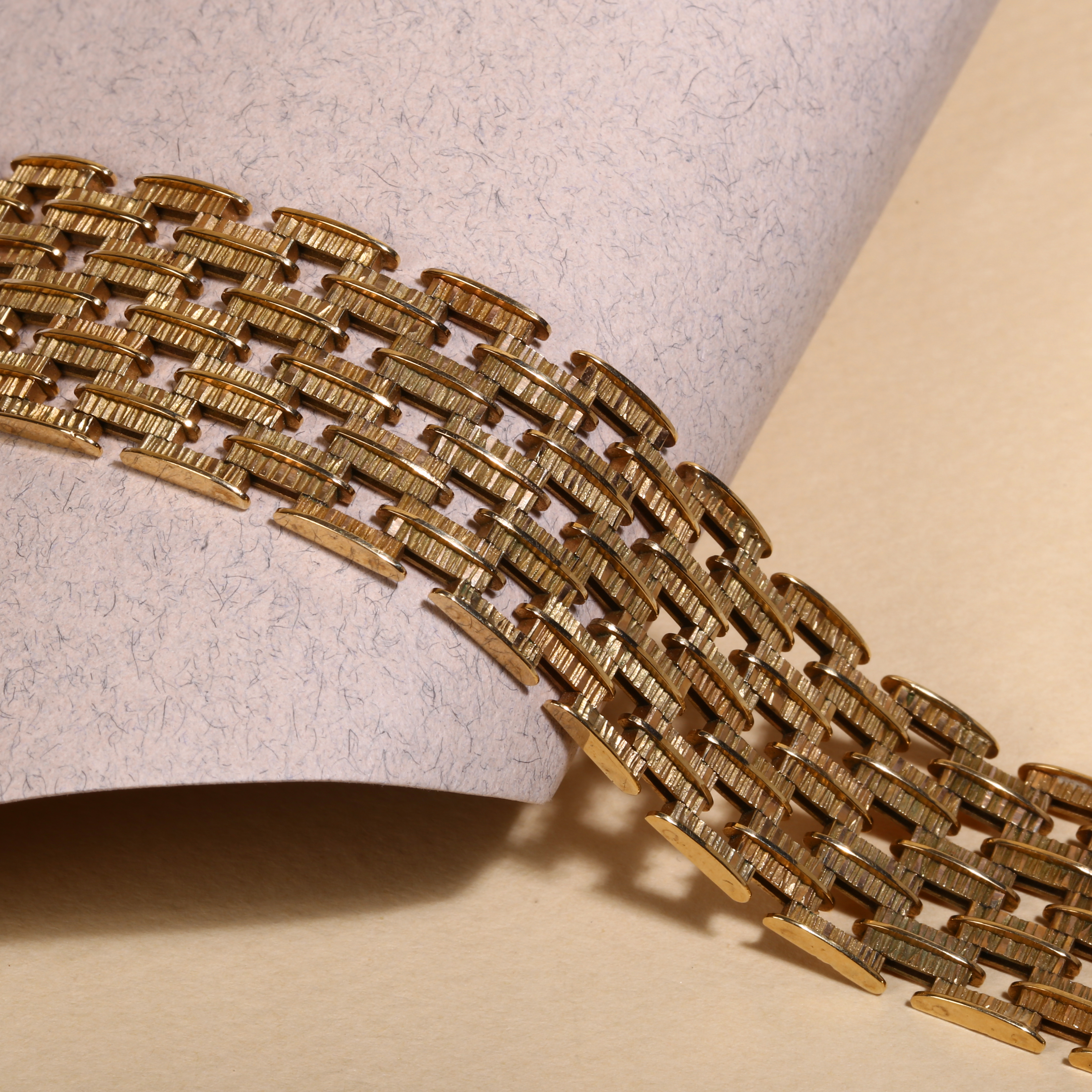 18K Yellow Gold Estate Egyptian Hieroglyphic Cartouche Bracelet – Long's  Jewelers